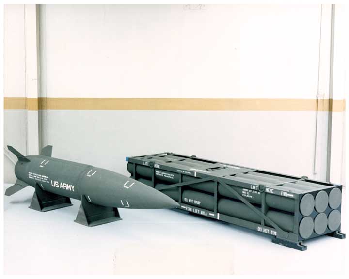 Atacms mlrs 01.jpg